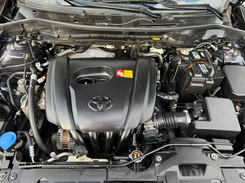 Toyota Yaris 1.5 R Le Mid Sedan At