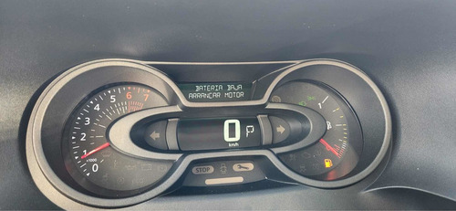 Imagen 15 de 25 de Renault Duster Oroch Outsider 2023 1.3 Turbo