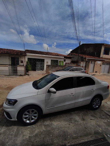 Imagem 7 de 10 de Volkswagen Voyage 2018 1.6 Msi Comfortline Total Flex 4p