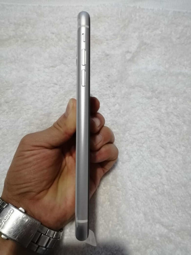 iPhone XR 64gb (un Mes De Uso)