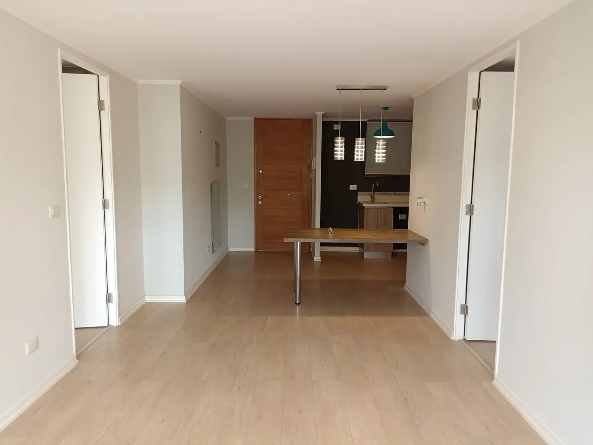 Imagen 2 de 17 de Departamento En Arriendo | 2d+2b | Edificio Elementos