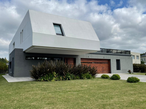 Imagen 2 de 13 de Venta / Chalet 5 Ambientes Barrio Privado Rumenco / Los Ceibos / Mar Del Plata