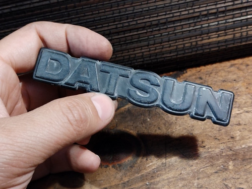 Emblema Para Datsun De Los Años 70 De Plástico
