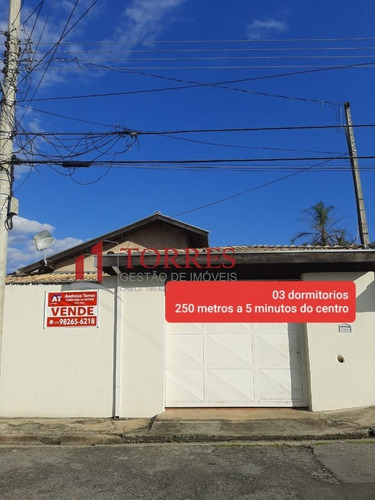 Casa Padrão Para Venda - 241