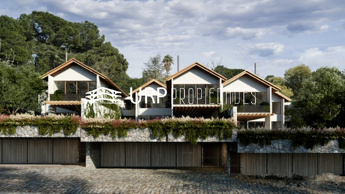 Increíble Desarrollo De 3 Casas En Preventa En El Centro De Valle De Bravo