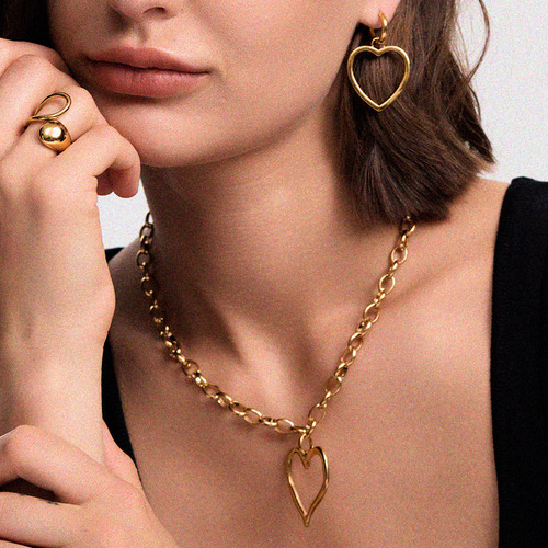Collar Grueso Con Dije De Corazón Irregular En Oro O Plata Dorado