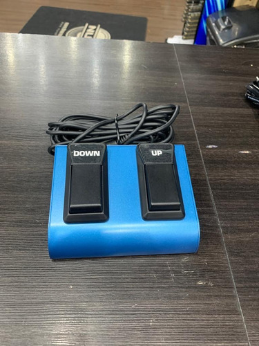 Pedaleira Multi Efeitos De Guitarra Behringer V-amp 2 Usada (Usado)