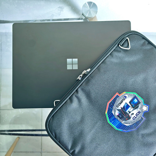 Surface 5/ Panel 2k-hdr+ Touch/ Core I7(12th)/ 16gb-ram Ddr5 Negro