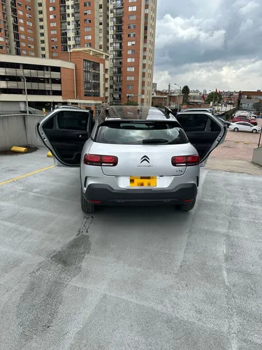 Citroën C4 Cactus 1.6 Shine Turbo Aut