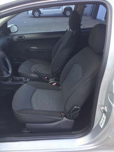 Imagen 8 de 10 de Peugeot 207 Compact Xr 1.4 3p