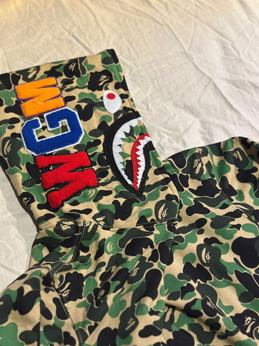 Campera Bape Shark Verde Militar Estilo Streetwear Premium