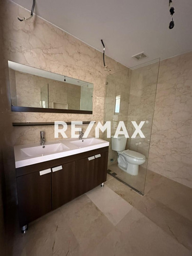 Townhouse En Obra Blanca, Exlusivo Y Lujoso Conjunto Atlantis, Paraiso 1, Maneiro, Isla De Margarita Cod: 1292
