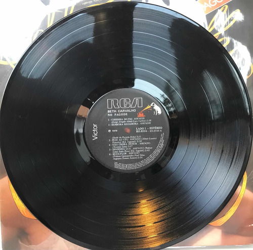 Lp Vinil Beth Carvalho - No Pagode - Com Encarte - 1979 - Mv (Usado)