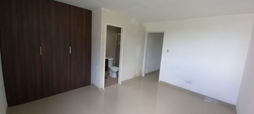 Townhouse En Res. Villa Florencia, Mañongo-tazajal. De Dos Niveles-remodelado. Vende Lino Juvinao