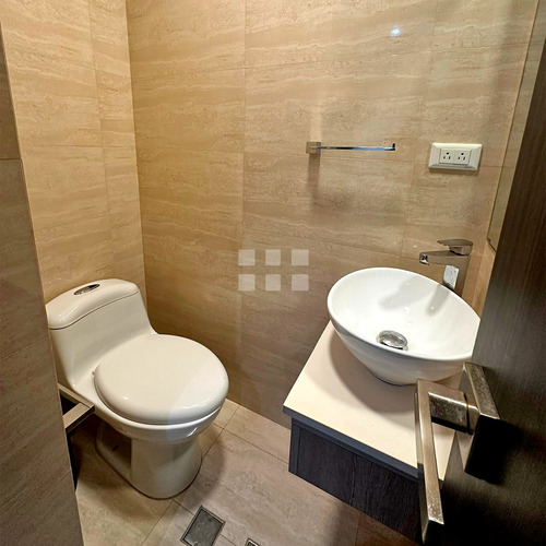 Apartamento De Lujo Con Vista Al Mar En El Conjunto Residencial Karla Valentina