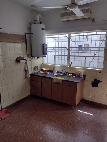 Imagen 10 de 17 de Venta - Casa En Lote Propio 8,66 X 30 - Giorello 1764 - S. L
