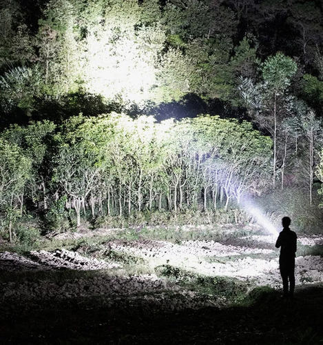 Mox Linterna Led Holofote De Largo Alcance 600 M Usb