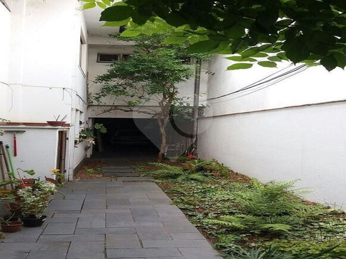 Casa Tipo Sobrado Com 04 Dormitórios E 03 Suítes Para Venda Na Vila Olímpia. - 226-im201630