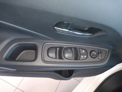 Nissan Versa Sense 1.6 Mt
