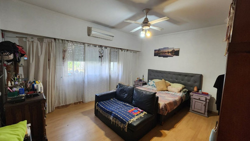 Venta Casa Ramos Mejia Doble Lote Pileta