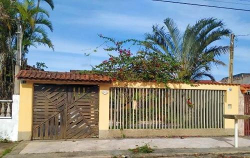 Imagem 1 de 14 de Casa No Litoral Com 3 Quartos Em Itanhaém/sp 6931-pc