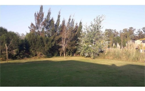 Imagen 8 de 22 de Casa Minimalista 5 Amb. Sobre 2800 M2 Fincas De San Vicente