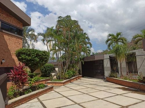 Imagen 6 de 8 de Gabriel Rivas Vende Casa En Urb. Colinas De Guataparo Valencia Cod: Lemc-401