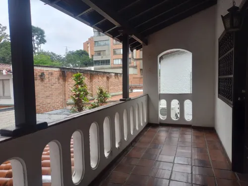 Casa Comercial En Arriendo En Patio Bonito, Poblado