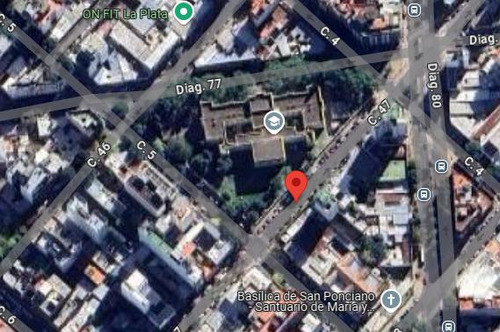 Casa En Venta - 3 Dormitorios 2 Baños - 210mts2 - La Plata