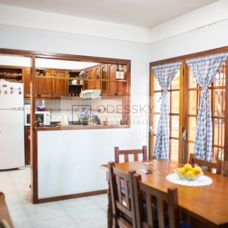 Imagen 4 de 11 de Cañuelas-hermoso Chalet En Venta