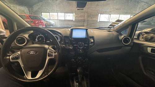 Ford Fiesta Kinetic 1.6 Titanium Powershift 120cv