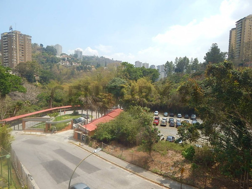 En Venta Amplio Apartamento En Manzanares Este