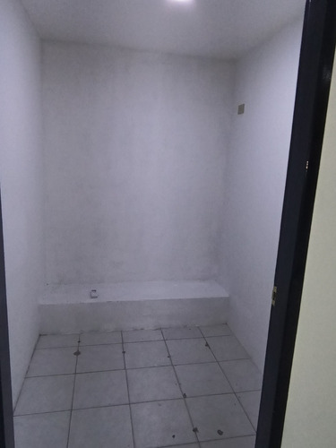 Imagen 10 de 12 de Alquilo O Vendo Local Comercial En El Centro Comercial Plaza Las Americas, Primera Etapa
