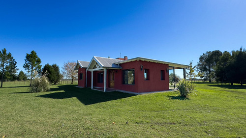 Casa En Venta En Carlos Keen La Catalina