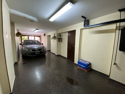 Imagen 28 de 30 de Venta Casa 7 Ambientes Caballito Pileta Cocheras