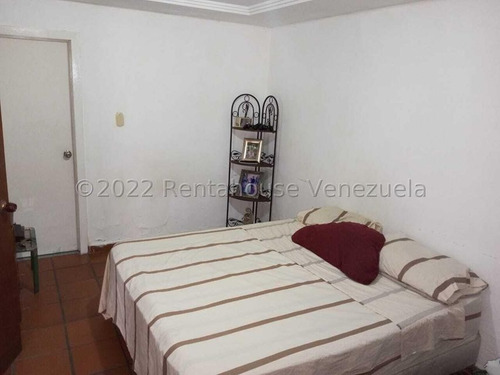 Imagen 12 de 30 de Gustavo Zavala Rentahouse 22-20889