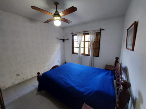 Casa De 4 Habitaciones Con Cochera + Todos Los Servicios