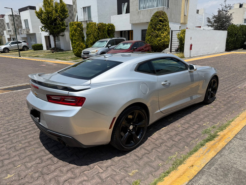 Chevrolet Camaro 6.2 Ss - V8 At