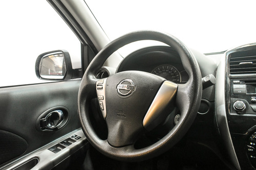 Nissan March 1.6 ADVANCE PURE DRIVE