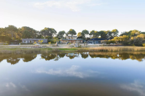 Venta De Casa 4 Dormitorios En Suite En Laguna Escondida - José Ignacio, Dos Plantas. (lej11)