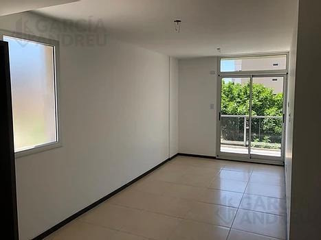Departamento 1 Dorm 1° De Mayo Al 1800