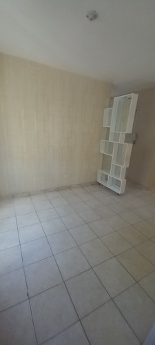 Vendo Apartamento En Alamo 5 Tercer Piso 2 Habitaciones 