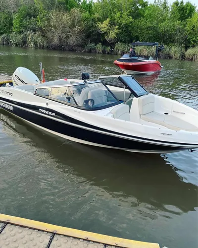 Quicksilver 1700