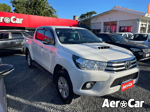 Toyota Hilux SRV 4x4 aut cuero