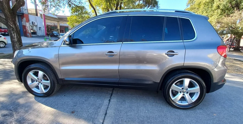 Imagen 4 de 15 de Volkswagen Tiguan 2.0 Tdi 4x4 Tip