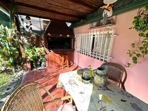 Casa En Venta 4 Dormitorios Y Cochera Moreno