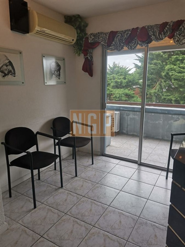 Imagen 3 de 8 de Excelente Ubicación , Punto Estratégico Venta
