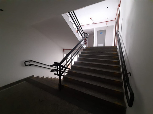 Imagem 29 de 30 de Prédio Comercial Com Área Construída De 2.489,87m2 No Bairro Rio Vermelho. - Sfl644 - 69548653