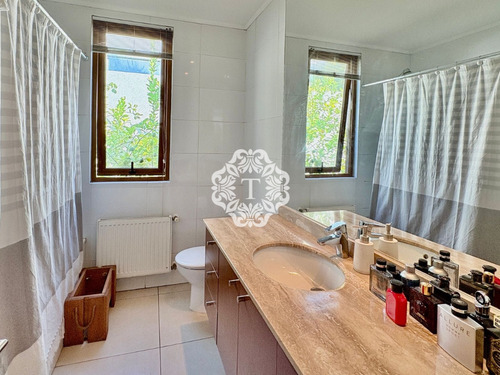 Condominio, 4d + Serv. Oriente, Piscina