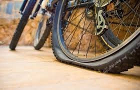 Imagen 4 de 4 de Parche Para Bicicleta + Solución + Gomin + Lija Kit Z. Obeli